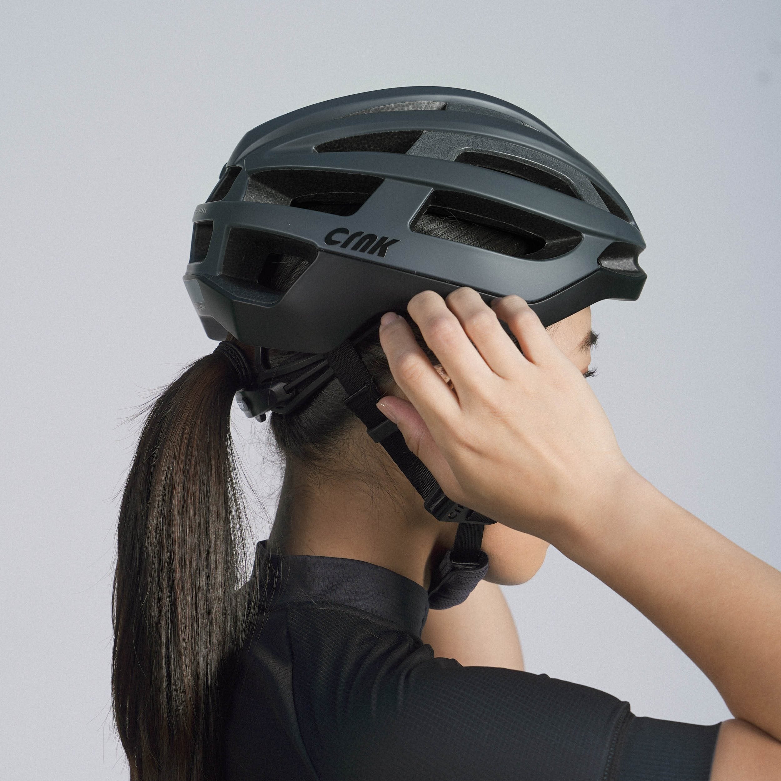 fahrrad helmer Helmer Hyper Bike Helmet – Adults – Black – CRNK.EU