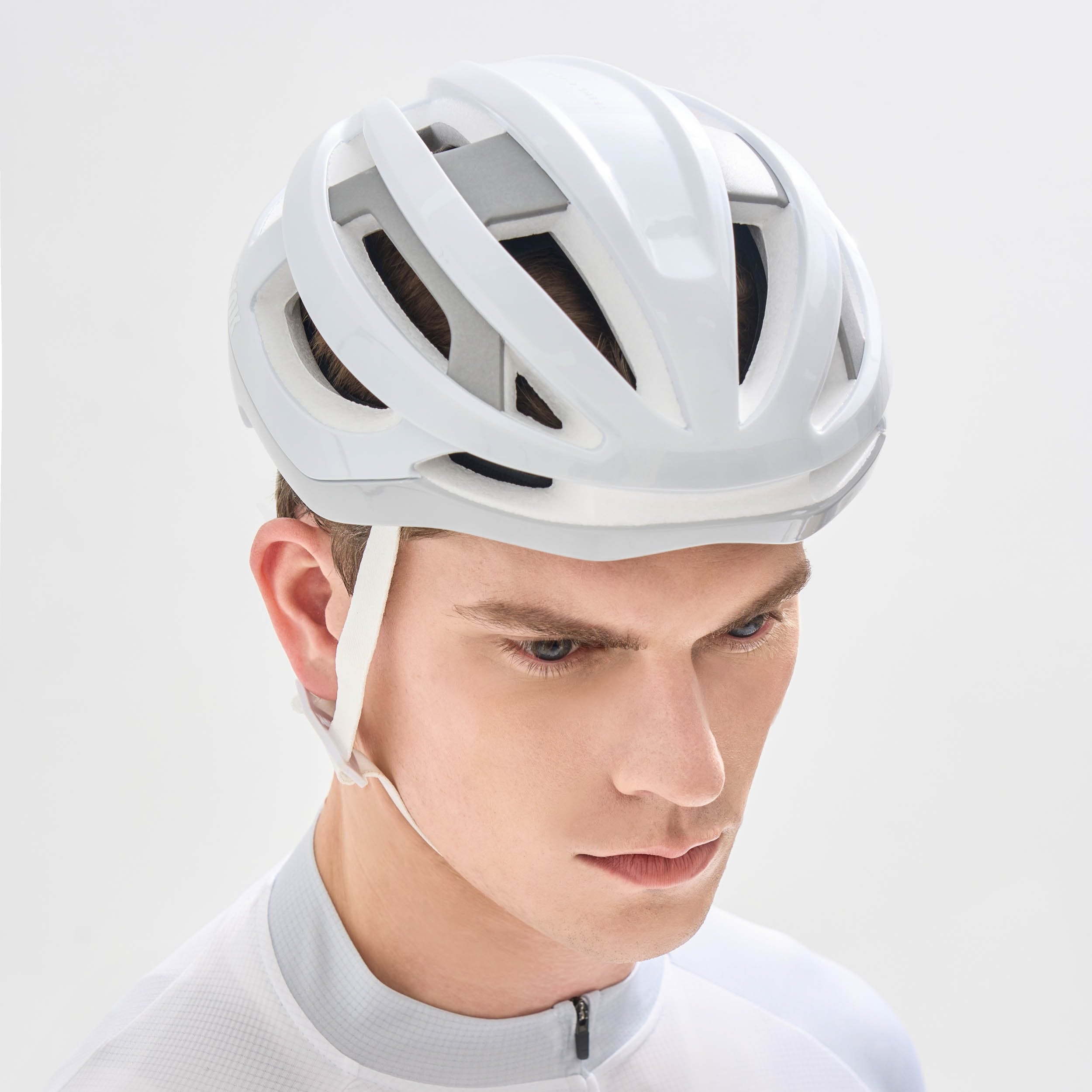 Helmer Hyper Bike Helmet – Adults – White –